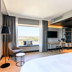 Radisson Berchem Отель Антверпен