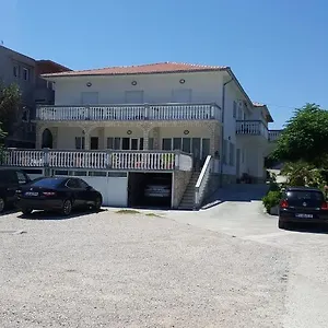 Anka Bunic 3*, Rab Town Horvátország