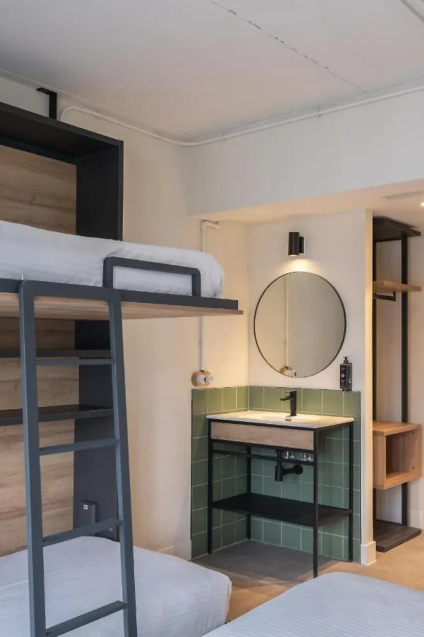 Latroupe Grand Place Hostel Брюссель