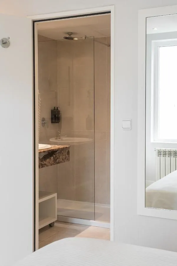 Latroupe Grand Place Hostel Брюссель Бельгия