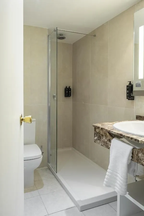 Latroupe Grand Place Hostel Брюссель 0*,  Бельгия